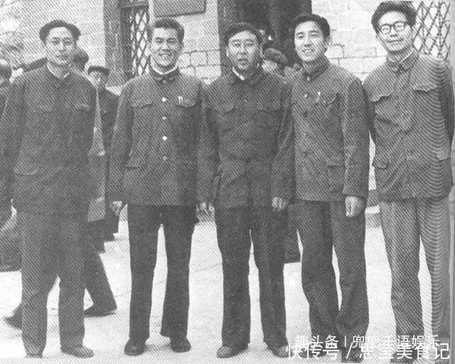 平凡的世界路遥,病危时妻子送来离婚协议,女儿将妻子告上法庭