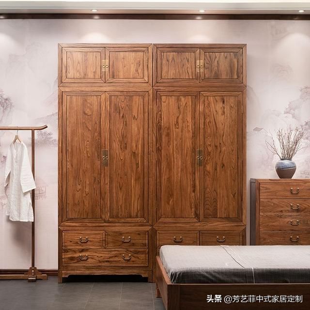 家具|一屋子新中式榆木家具，这种充满岁月沉淀的美，简直太震撼了