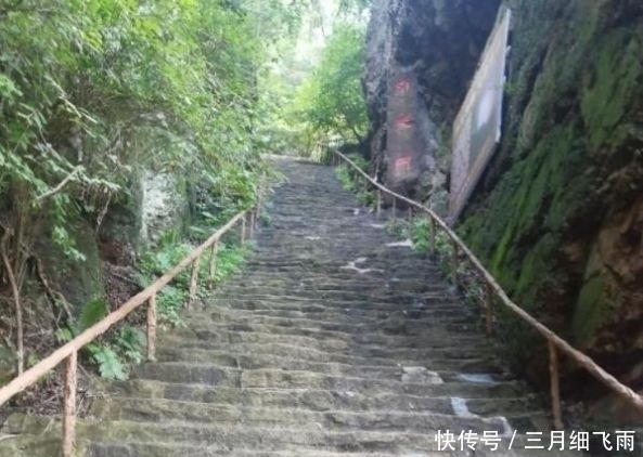 东北最“陡峭”的山峰，阶梯接近90度，险峻程度比肩华山