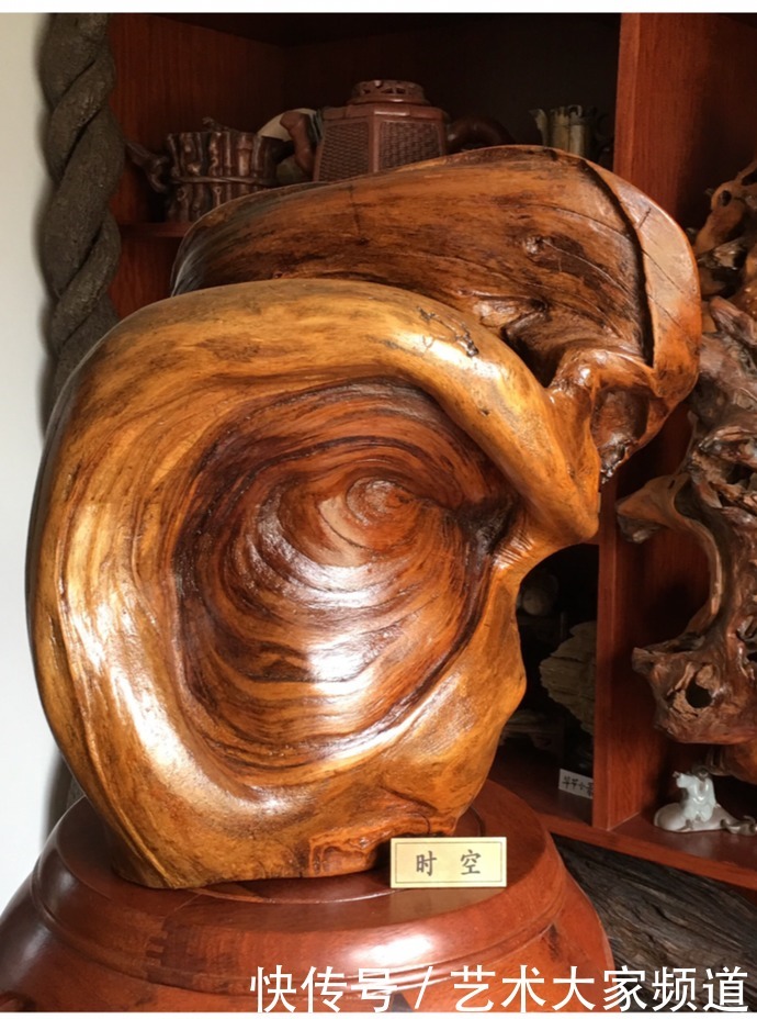 投资|中国当代最具学术价值与收藏投资潜力书画家——?崔仑昆