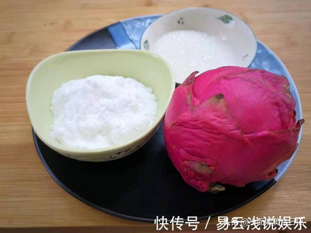 凉粉|入伏后,吃水果别忘了吃它,一煮一冻,晶莹剔透又软嫩,真解暑