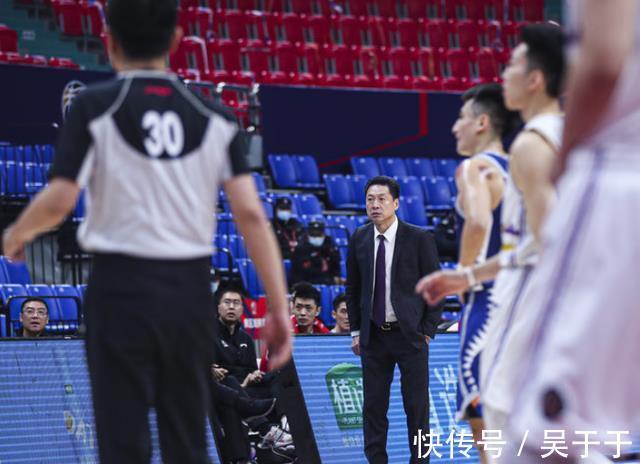 裁判|汪梅降级?李春江投诉马布里骂人,揭开CBA荒唐闹剧的真相