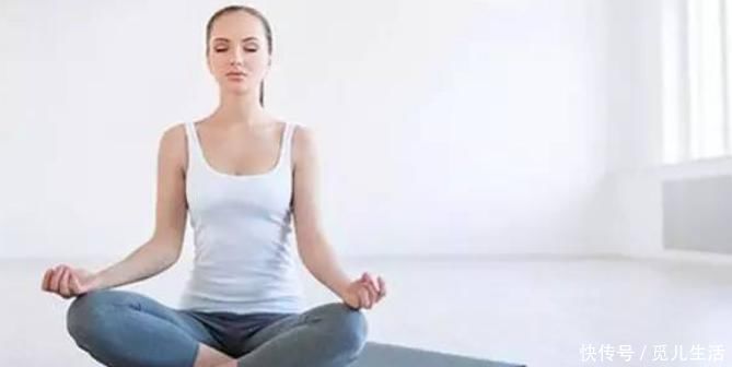 瑜伽|想要小蛮腰吗?学会这几个瑜伽动作,不仅苗条,性感又撩人!