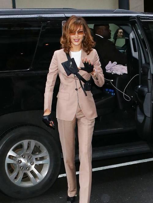 包包挎一个根本不够,背“子母包”带给你双倍实用性,款式随你挑