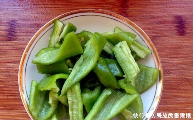 春天宁少吃肉,也要吃此菜,称为“血管清洁剂”,排出臭便,血管干净