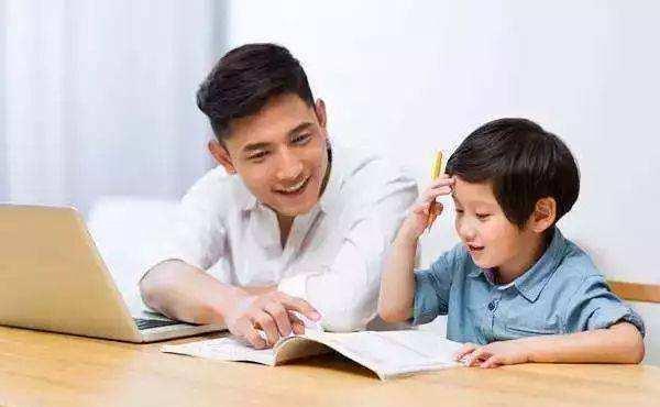 爸爸|娃被谁带大智商不同,耶鲁大学研究结果告诉你,谁带的娃更聪明