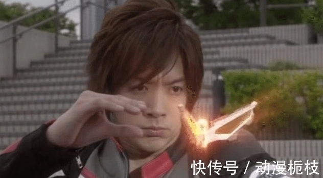 奈克瑟斯|奥特曼:以为自己很火的人间体,却被现实打脸,最后一位自作自受