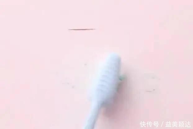 见识|用完的牙膏管不要扔,放在厨房一年能省不少钱,看完涨见识了