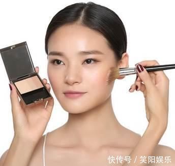 亚洲扁平圆脸的福音来了,一块高光让你的五官变立体,闪成小灯泡