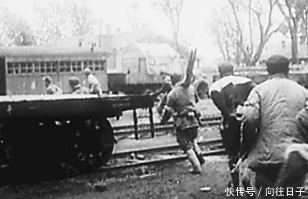 团长|大军冒雨夜行,请求照明,团长严令谁敢点灯,我枪毙谁