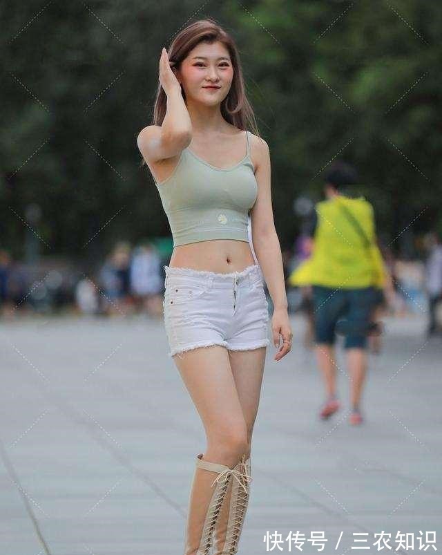 穿搭 优雅十足的瑜伽裤穿搭真的好靓丽,带来娇柔的靓丽感觉,精致时尚!