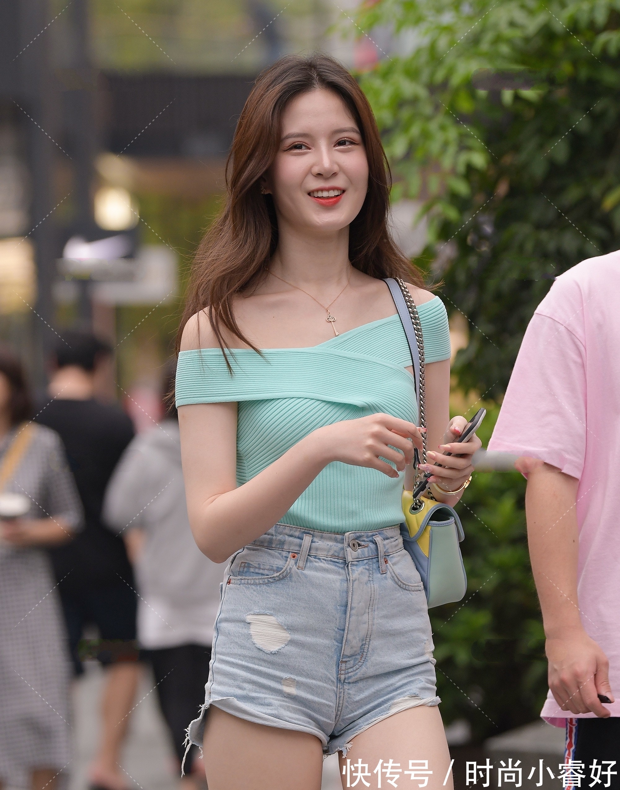 衣服 一字肩上衣找不到适合自己的?有什么款式的?