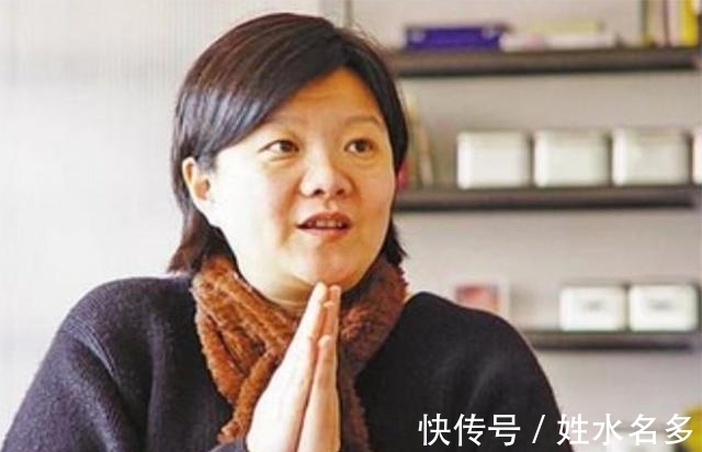 洪晃@洪晃:女人没睡过男人算白活,睡1个算亏本,5-10个才够本