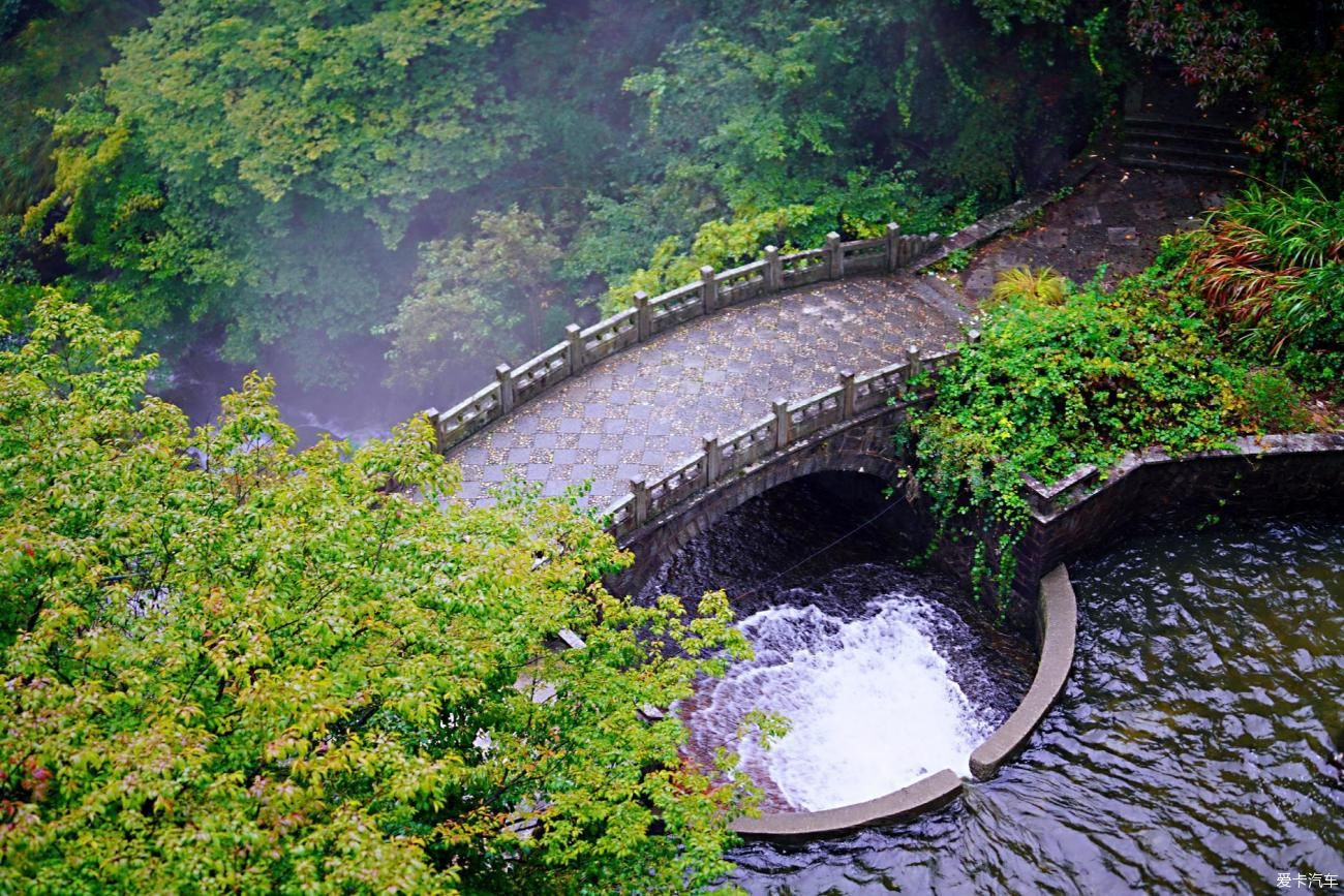 一个千古有名的风景胜地，壮丽的风光无不让人赞叹|大美庐山 | 有名