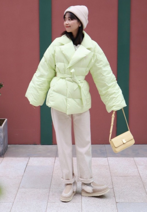 焦糖色 小个子穿羽绒服配啥鞋才好看?建议选择这4双,时髦百搭又显高