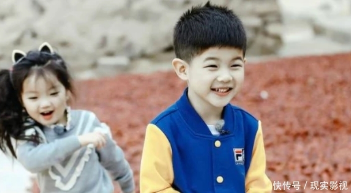 节目|“我要赚钱养弟弟”,4岁出道年入百万的阿拉蕾,现状令人唏嘘