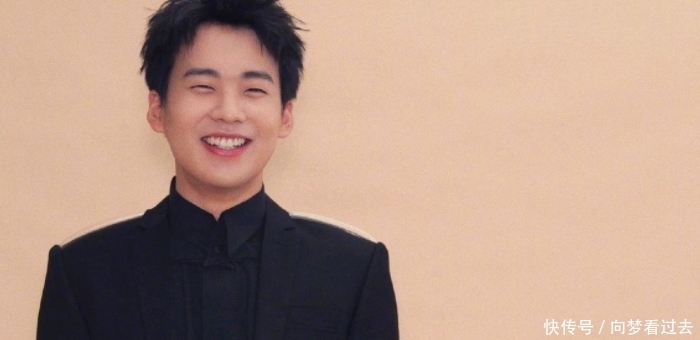 舒淇|《五十公里桃花坞》发布会,郭麒麟拒绝打伞,因为工作人员也没打