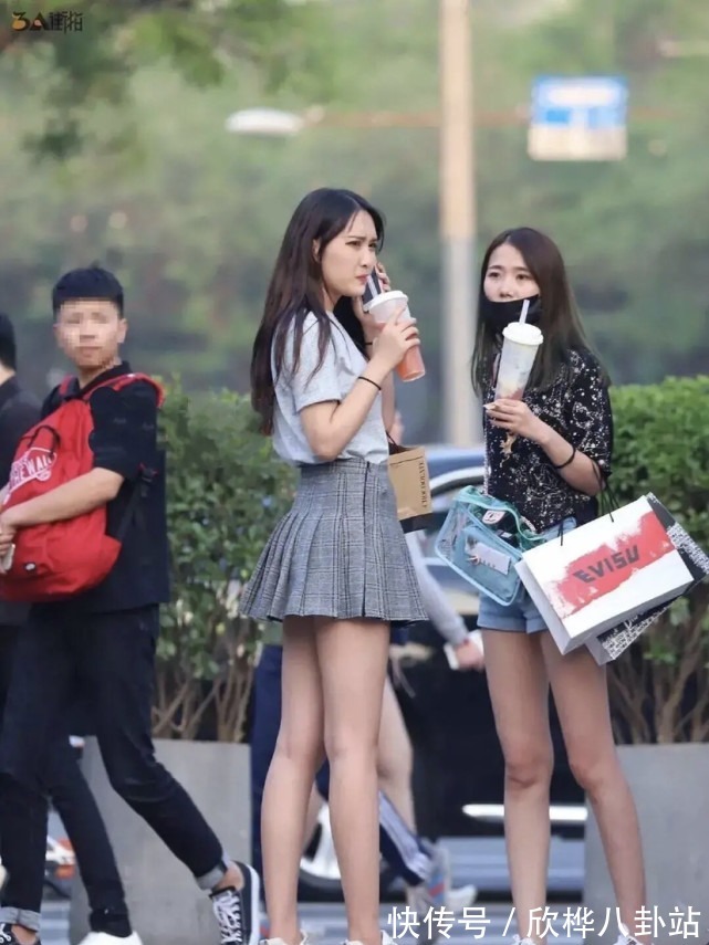 运动鞋|选款式还是重搭配?“小腹微凸”女性的穿搭原则,细节决定成败!