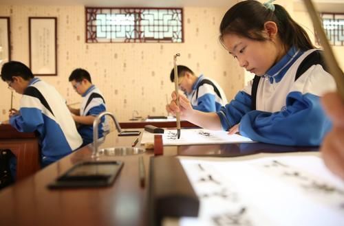 丁越|为何说“孤房儿子笨,闹市出人精”?啥道理?孩子的教育不容忽视