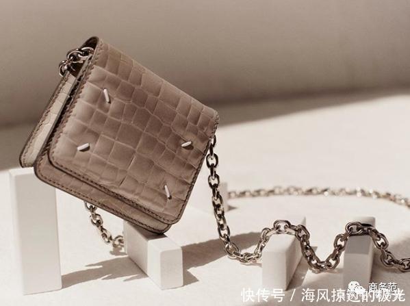 这些mini包什么也装不了，但是可以装可爱啊