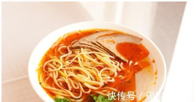 菜汤|高血压的人,饮食上多有6个共性,改得越早,血压越好!