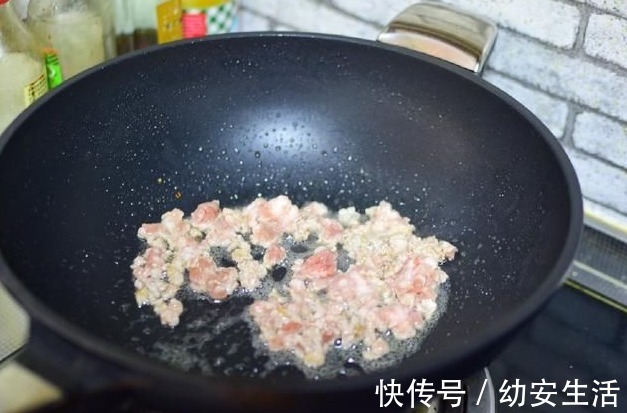 碱性蔬菜|天热，少吃肉多吃这“碱性蔬菜”，营养美味味道好，比绿叶菜好吃