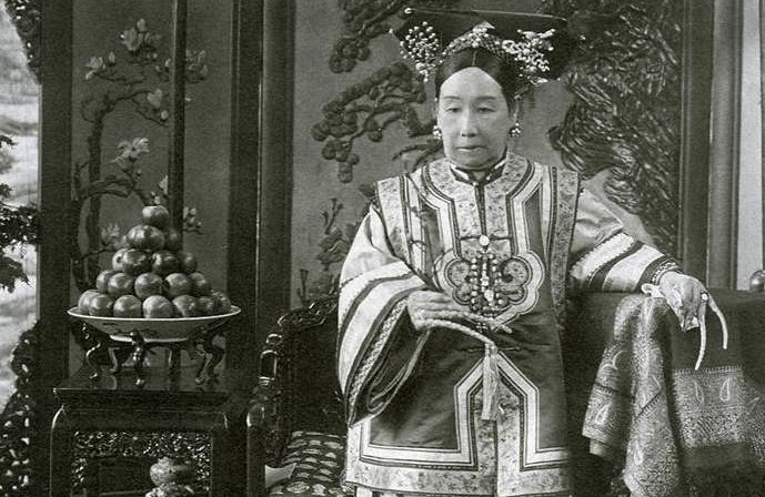清末|慈禧的大权,为何在清末40余年,都没有一个人可以动摇?