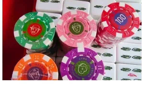 《鄉(xiāng)村愛情》出麻將了，“一筒”變成了“劉能”