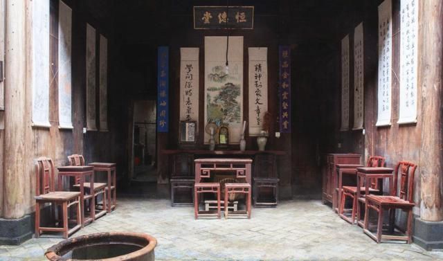 南方人在家里常设祖先牌位,而北方人大多没有这个习俗,为什么?