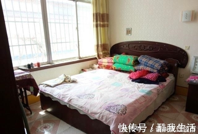 同学|老同学致富后花50万在家盖起2层楼豪宅, 受邀参观后感觉不实用