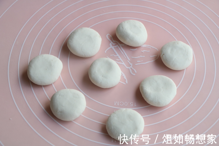 糯米粉新做法超好吃,不油炸不水煮,当零食又当早餐,上桌就光盘