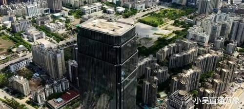 惠州东部繁华的淡水街道，高楼林立的城市风景