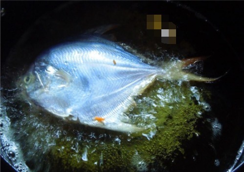 鲳鱼这么煎又香又酥,保证皮不破、肉不散,老公下酒最爱