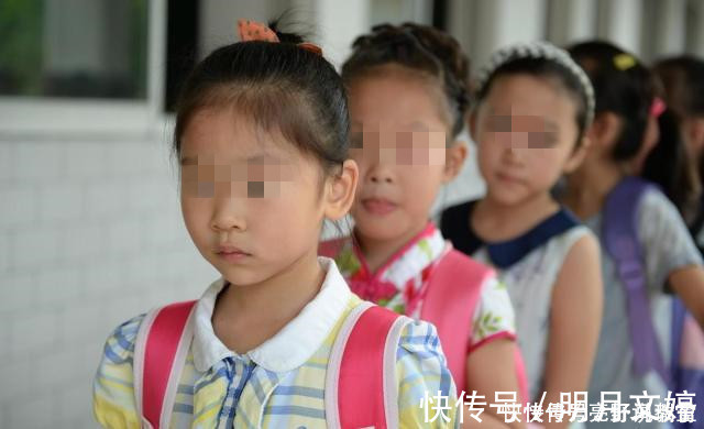 妈妈|“妈妈,为什么她能插队?”父母的回答,影响孩子的未来