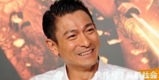 刘氏家族$刘氏家族出一上联“刘邦、刘备、刘德华”,引其他家族霸气回怼!