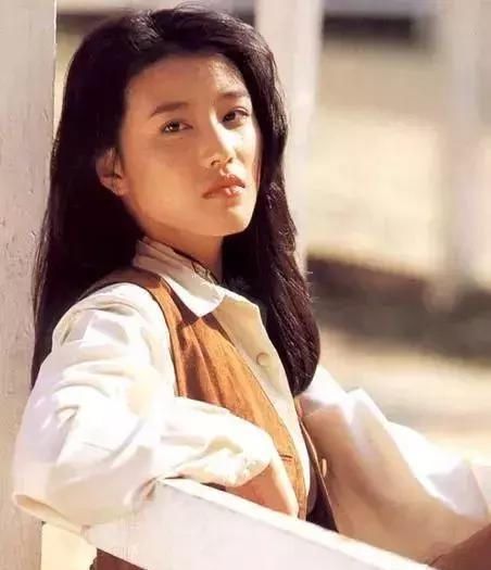 最美|最美周芷若,周海媚年轻时有多美,金庸见到其人曾想改周芷若结局