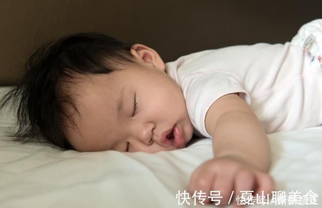 睡眠|李玫瑾教授：“常睡午觉”和“不睡午觉”的孩子，长大后差距明显