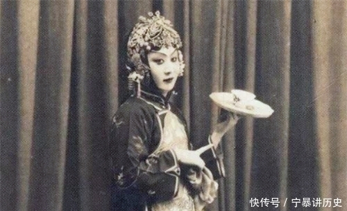 荀慧生|新郎掀开红盖头,发现新娘是恋人姑姑,他将错就错不料遇一生挚爱