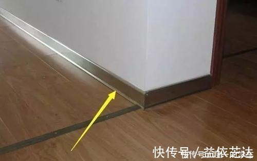 踢脚线|装修踢脚线万万要注意这个细节,我家不懂没留神,入住才知有多坑!