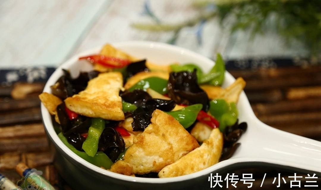 红柿子椒|只花5元，却比肉还香，全家爱吃，强身健体，抵抗春季感冒高发