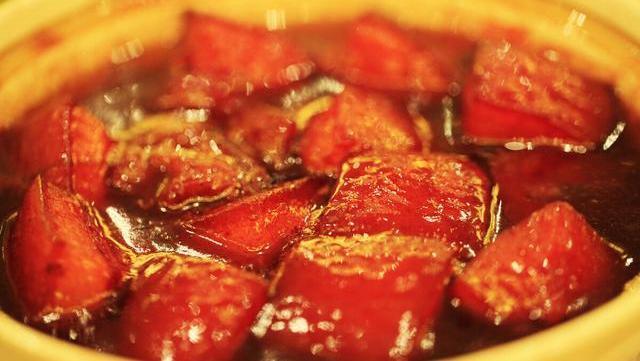 做红烧肉,牢记5个技巧,红烧肉肥而不腻,酥而不烂