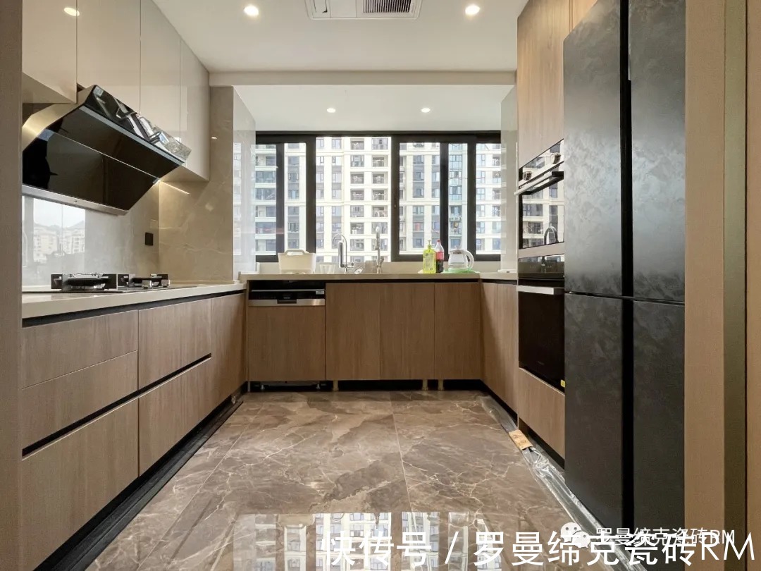 复式|900x1800mm维罗娜,打造极简180㎡小复式