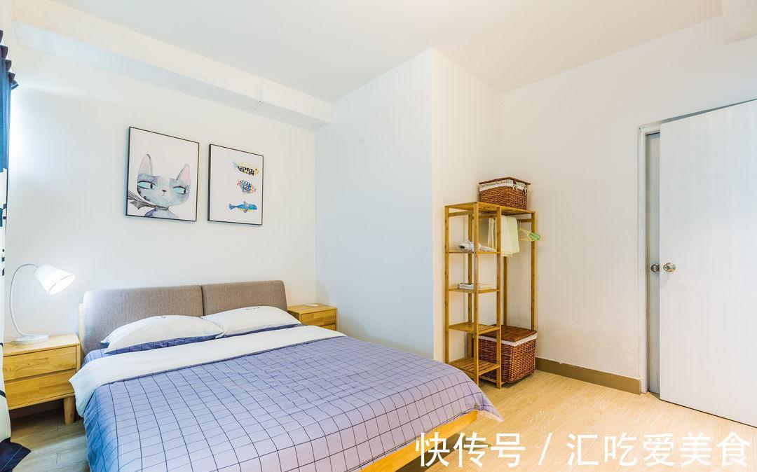 簡約風|他的簡約風一居,清新通透又寬敞,廚房規劃在陽臺里,小巧又實用