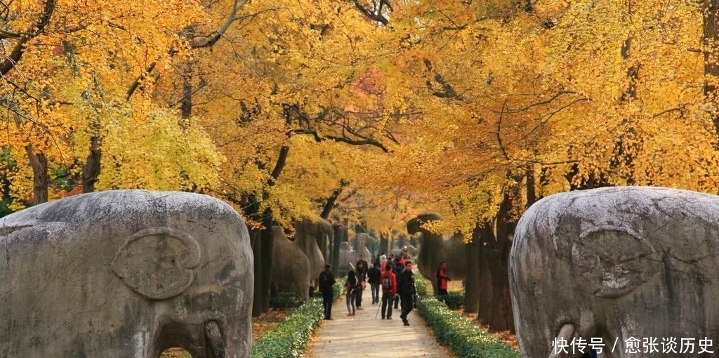 明孝陵有一个六国文字碑,石碑上的文字,看完让人都很“感慨”