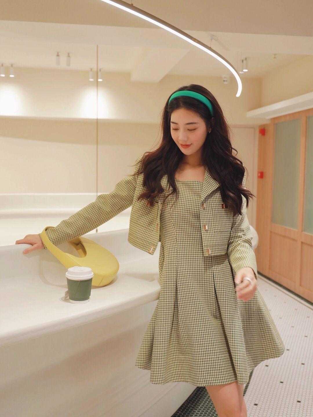 香风 叮叮叮!又到穿短款外套的季节了,还不知道买什么的,赶快码住