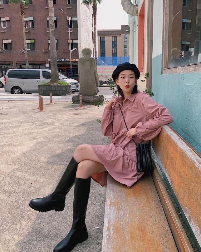 娃娃裙|走活力少女路线的ins博主 穿搭格外偏爱浅色和亮色系