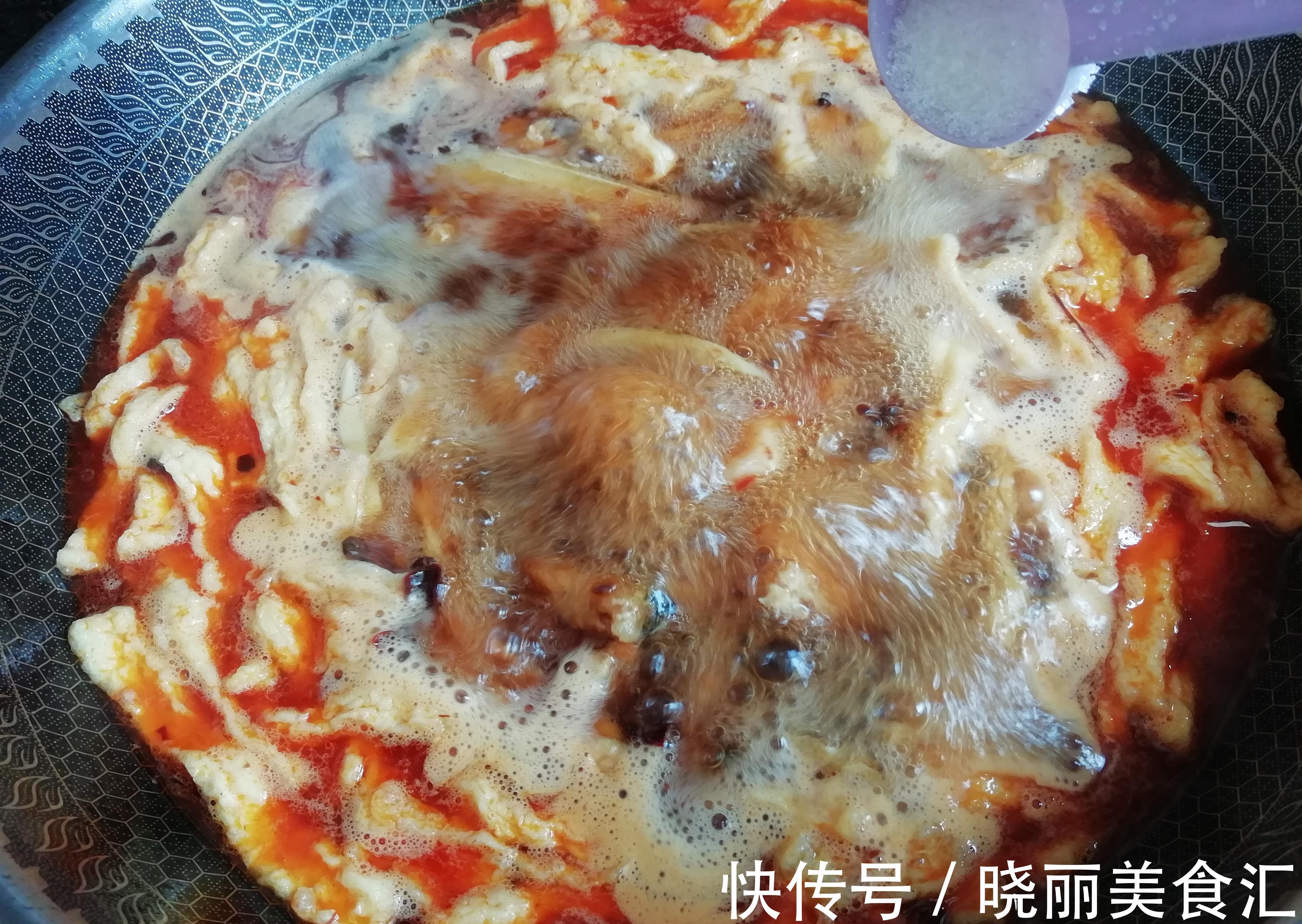 草鱼|入冬前,吃牛羊肉不如吃此菜,7元一斤,切片煮一煮,鲜嫩又营养