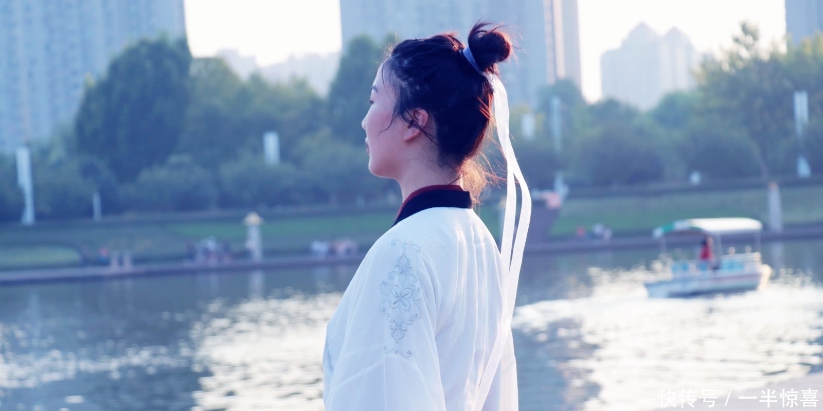 主题|穿汉服合唱歌唱祖国,怎么就与爱国主题不符?