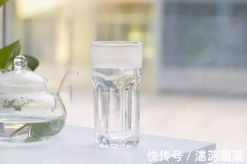 饮料|多喝水不如会喝水，“五个时间”是喝水的黄金时段，坚持做会健康