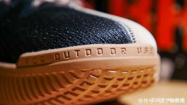 颜值设计双满分!首款“高端外场实战鞋”究竟有何玄机